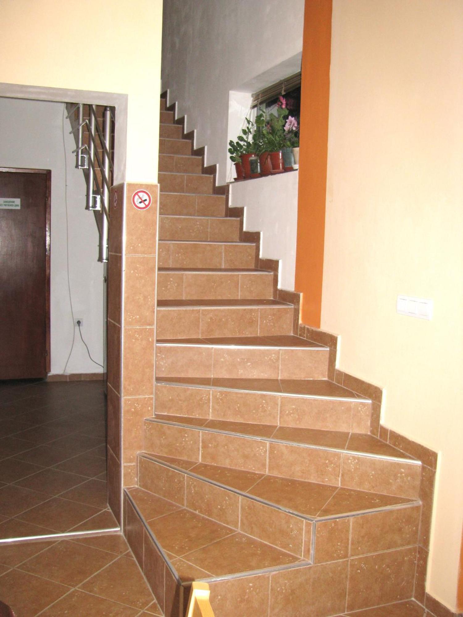 Guest House Familia Samovodene Buitenkant foto
