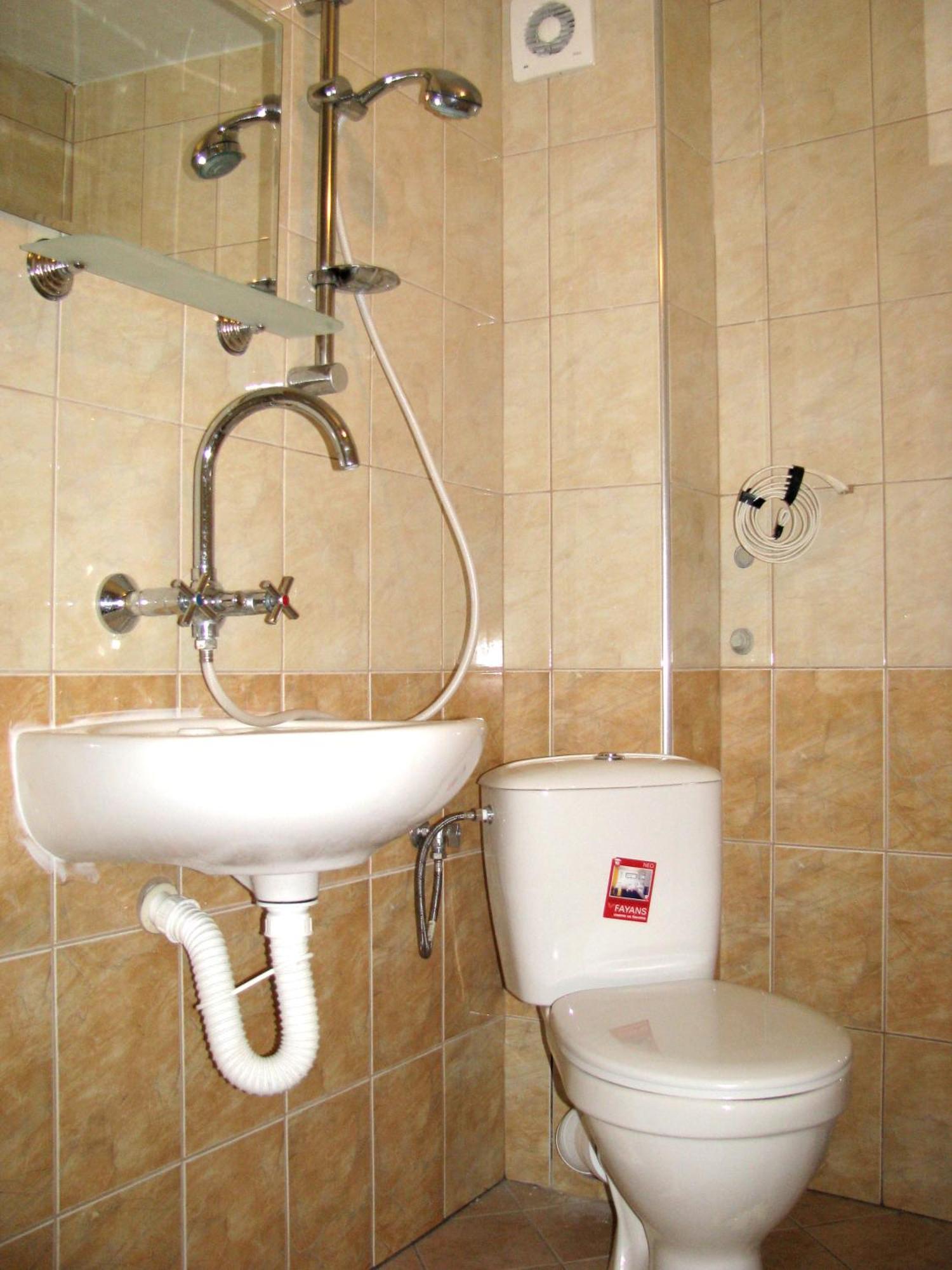 Guest House Familia Samovodene Buitenkant foto